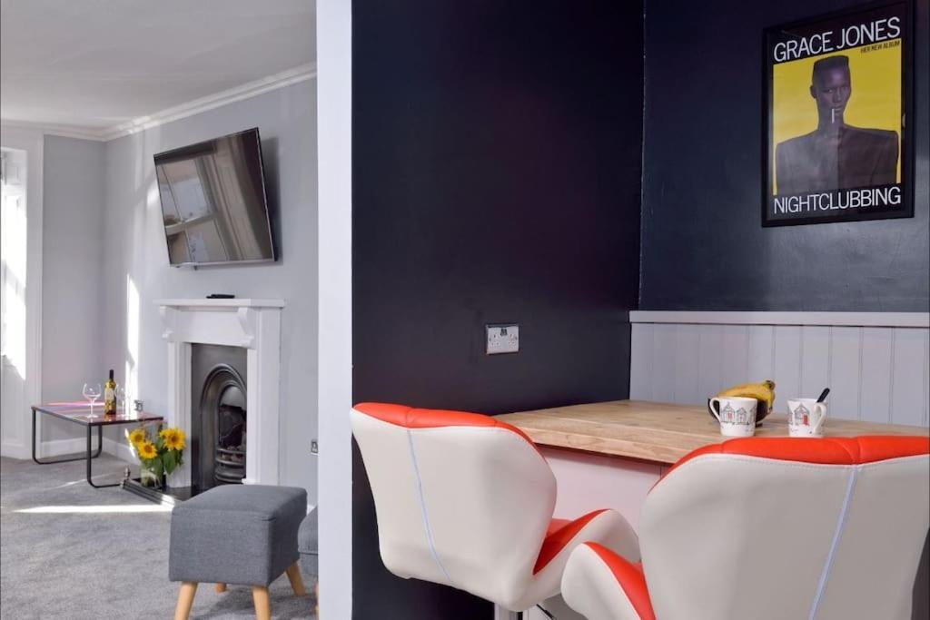 Apartment In Scottish Borders เจ๊ดบะระ ภายนอก รูปภาพ